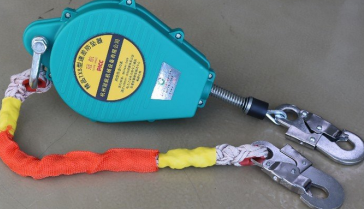 高空防墜器的罩殼被撞變形后還能繼續使用嗎